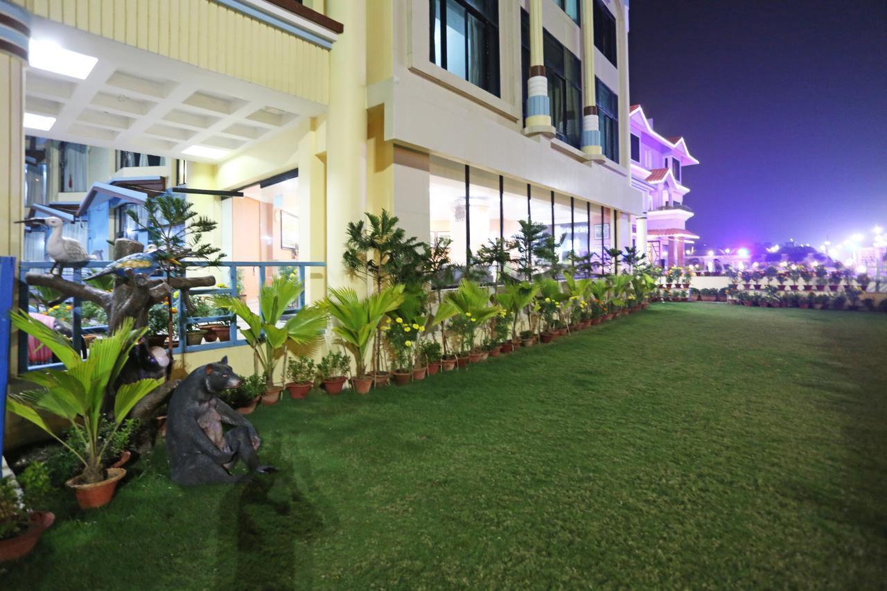 Hotel Niladri Purî Extérieur photo
